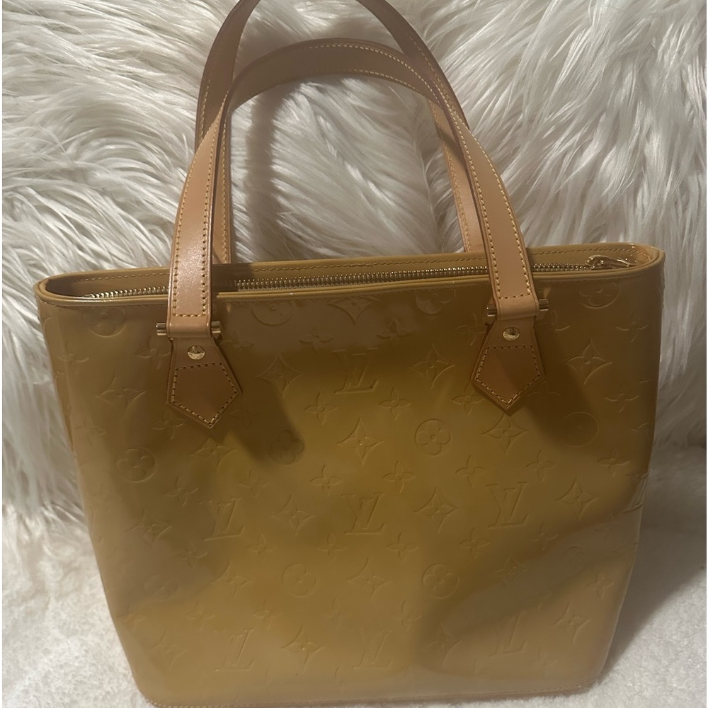 Louis Vuitton Monogram Vernis Houston Handbag